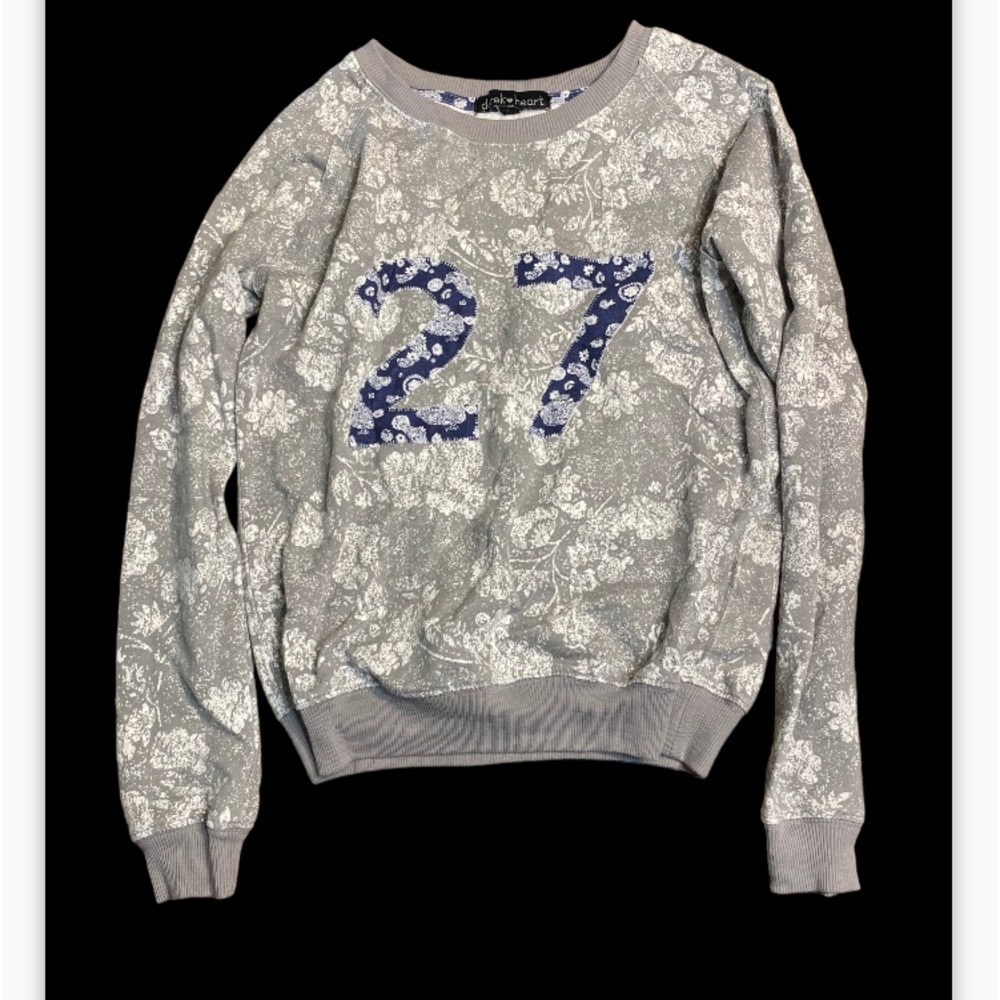 Derek Heart cropped sweatshirt. Size small